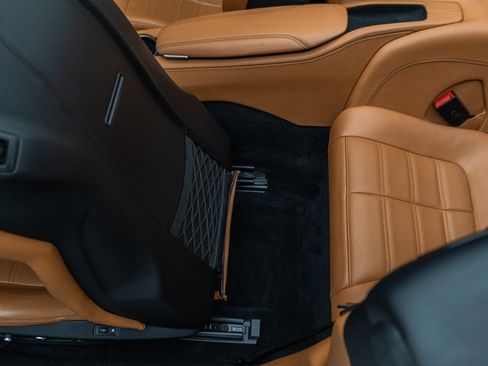 Used 2017 Ferrari California T image 24