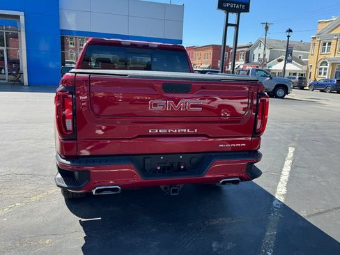 Used 2023 GMC Sierra 1500 Denali w/ Technology Package AWD/4WD image 5