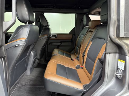 Used 2024 Ford Bronco Outer Banks image 21