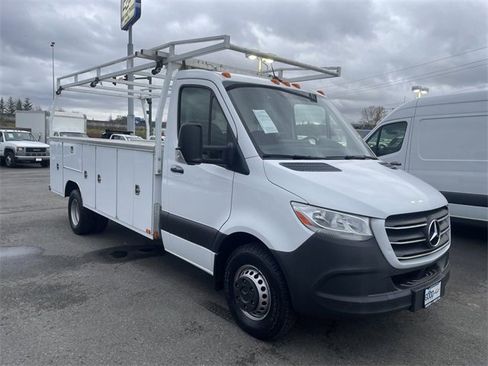 Used 2019 Mercedes-Benz Sprinter 170 w/ Chrome Grille Package image 2