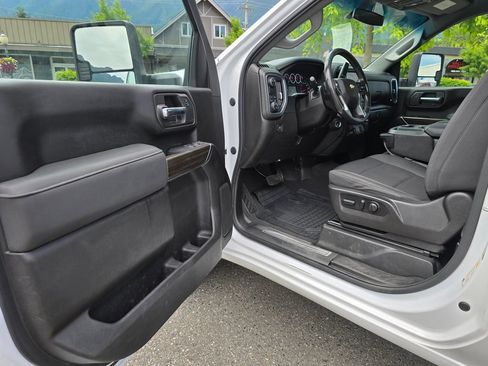 Used 2022 Chevrolet Silverado 2500 LT w/ Convenience Package RWD image 21