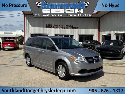 Used 2017 Dodge Grand Caravan SE w/ Power Window Group