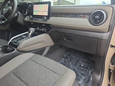 Used 2023 Chevrolet Colorado ZR2 image 31