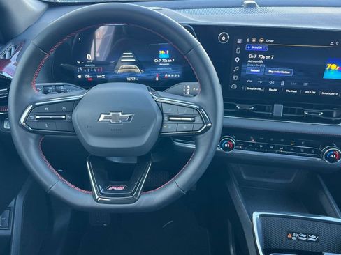 Used 2025 Chevrolet Equinox RS w/ Safety and Technology Package AWD/4WD image 11