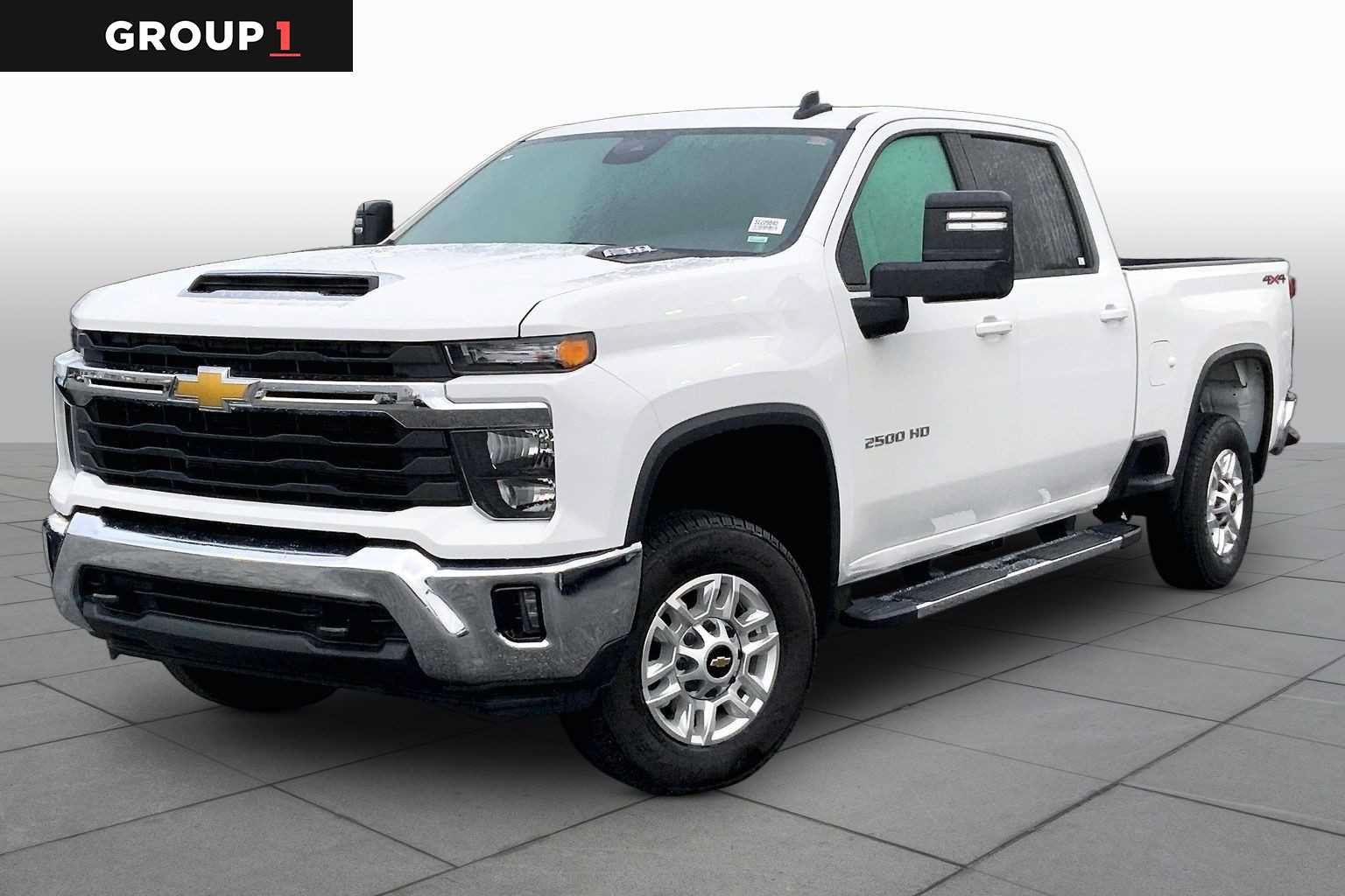 Used 2025 Chevrolet Silverado 2500 LT w/ Convenience Package AWD/4WD image 1