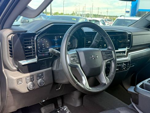 Certified 2023 Chevrolet Silverado 1500 RST AWD/4WD image 17