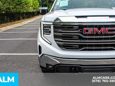 Used 2026 GMC Sierra 1500 SLT AWD/4WD image 11