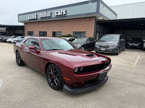 Used 2020 Dodge Challenger R/T w/ Blacktop Package RWD image 3