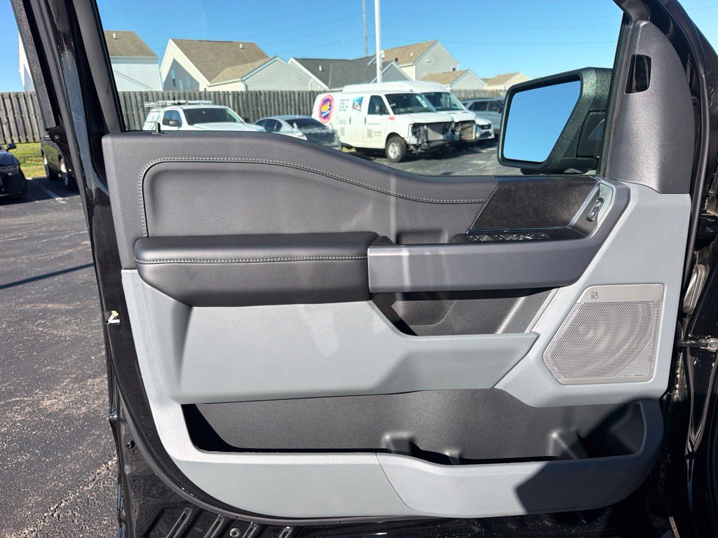 Used 2025 Ford F150 Lightning Flash AWD/4WD image 27