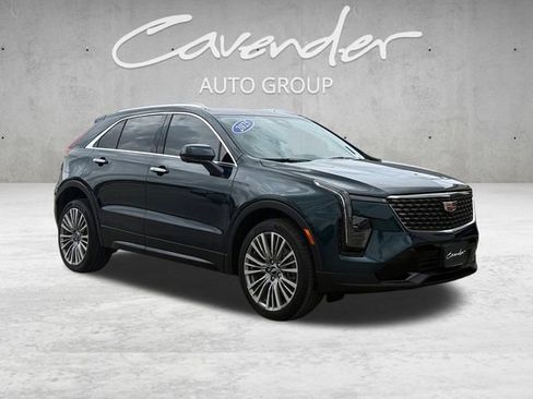Used 2025 Cadillac XT4 Premium Luxury w/ Cold Weather Package FWD image 2