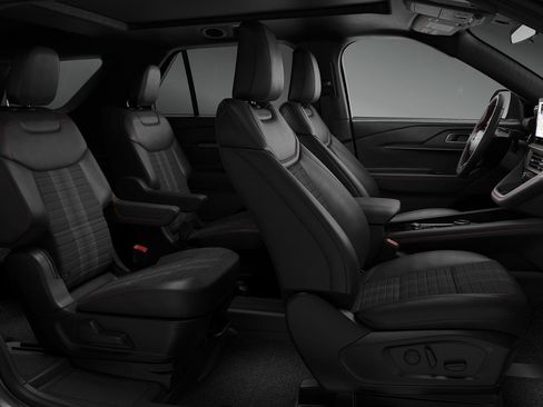New 2026 Ford Explorer ST-Line image 6