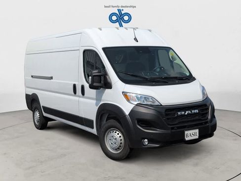 Used 2024 RAM ProMaster 2500 w/ Convenience Group image 36