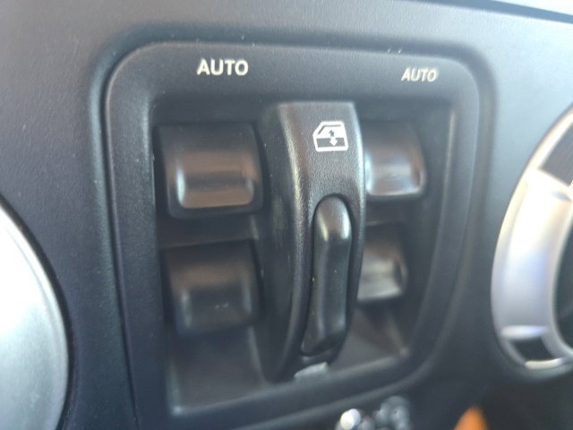 Used 2014 Jeep Wrangler Unlimited Rubicon w/ Dual Top Group AWD/4WD image 21