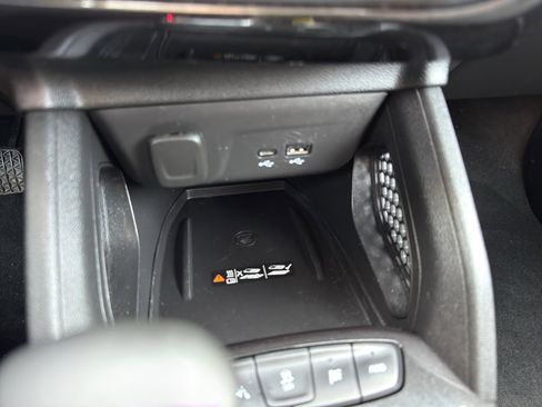 Used 2024 Chevrolet TrailBlazer LT w/ Convenience Package image 21