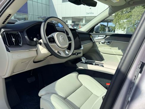 Used 2026 Volvo XC90 B6 Ultra w/ Protection Package Premier AWD/4WD image 12