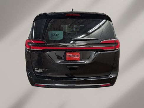 New 2026 Chrysler Pacifica Select image 29