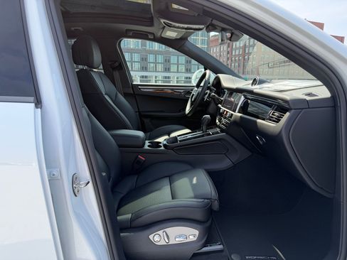 New 2026 Porsche Macan S AWD/4WD image 15