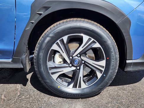 Used 2024 Subaru Crosstrek 2.0i Premium AWD/4WD image 8