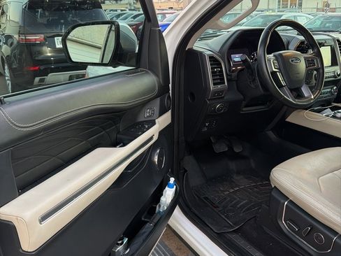 Used 2021 Ford Expedition Platinum image 5