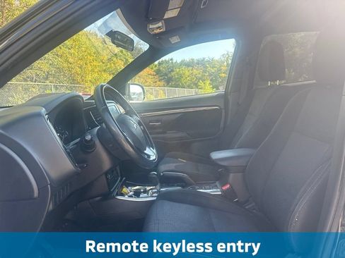 Used 2018 Mitsubishi Outlander LE FWD image 6
