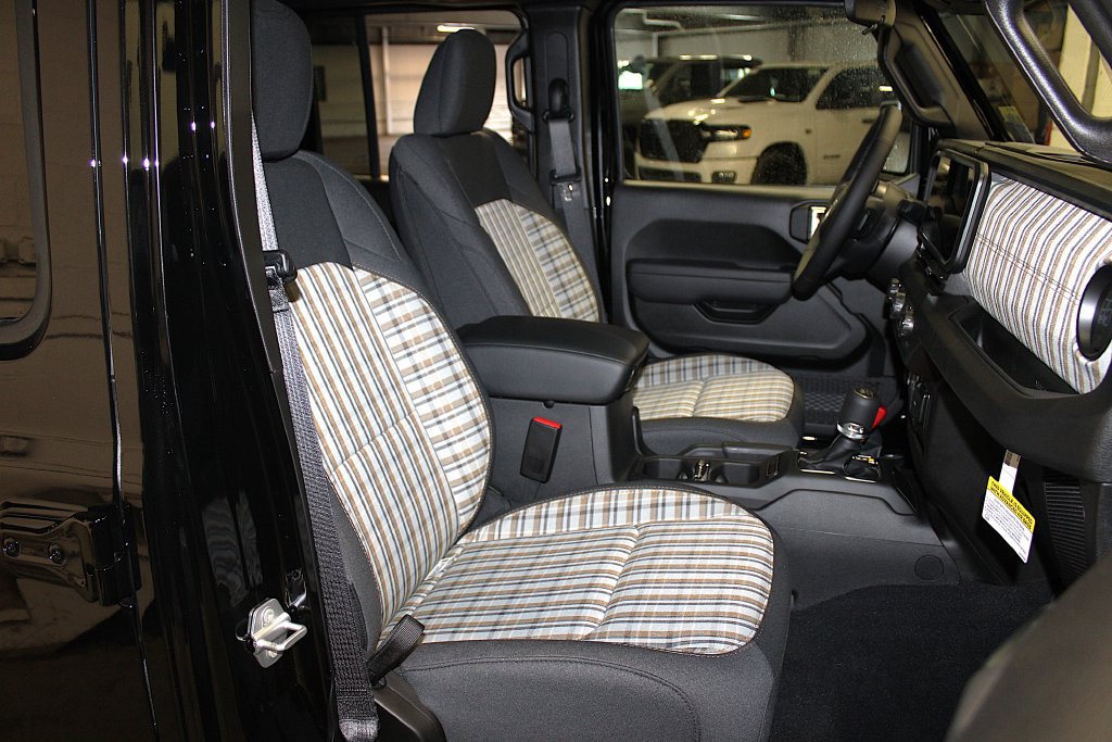 New 2026 Jeep Wrangler Unlimited Sport AWD/4WD image 27