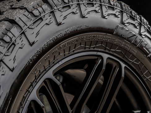 New 2025 Ford F150 Platinum image 19