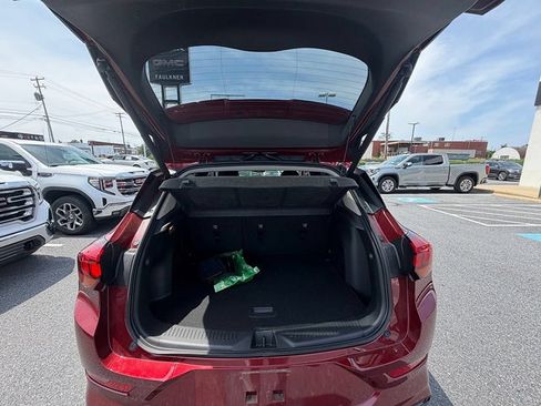 Used 2023 Buick Encore GX Select w/ Sport Touring Package FWD image 17
