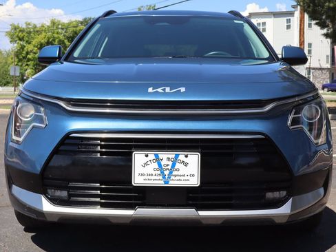 Used 2023 Kia Niro EX Touring FWD image 13
