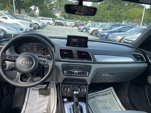 Used 2018 Audi Q3 2.0T Premium AWD/4WD image 20