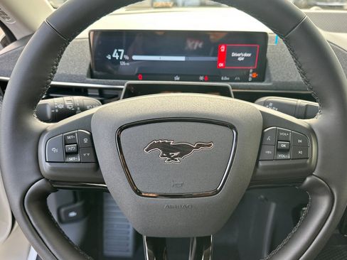 New 2025 Ford Mustang Mach-E Premium image 23
