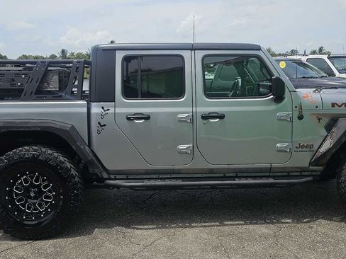 Used 2020 Jeep Gladiator Mojave AWD/4WD image 6