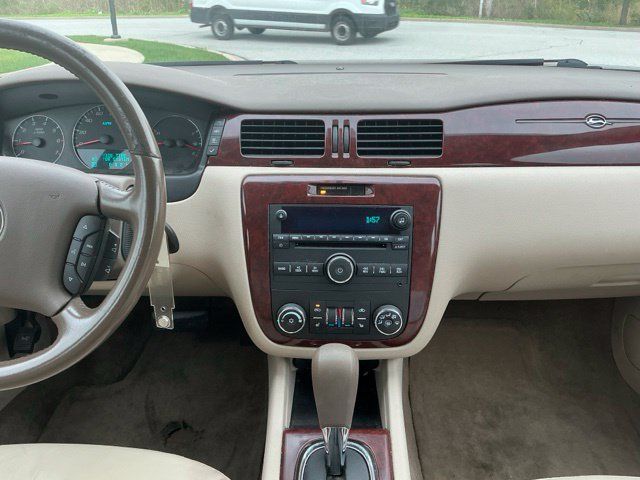 Used 2006 Chevrolet Impala LT FWD image 25