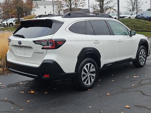 Certified 2025 Subaru Outback Premium image 2