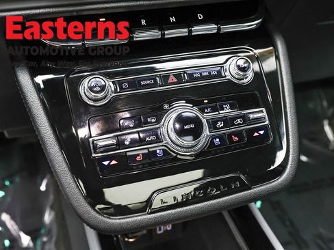 Used 2022 Lincoln Corsair AWD w/ Premium Package image 20