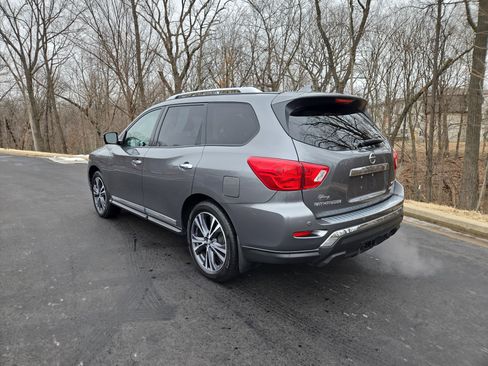 Used 2020 Nissan Pathfinder Platinum image 6