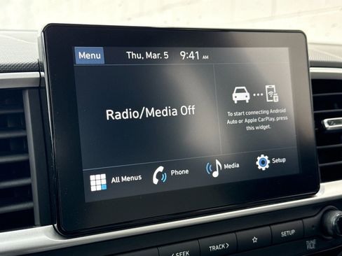 Certified 2024 Hyundai Venue SEL image 19