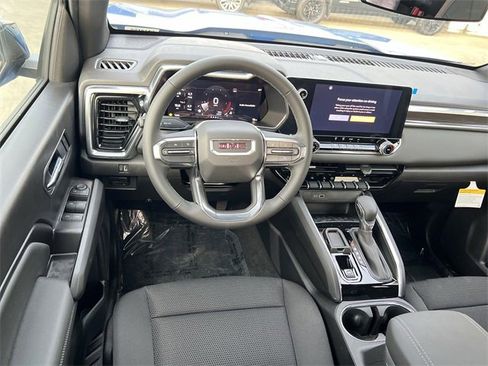 New 2026 GMC Canyon Elevation image 11