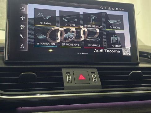 Certified 2025 Audi Q5 2.0T Premium Plus image 15