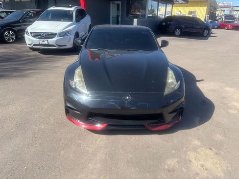 Used 2019 Nissan 370Z Coupe image 2