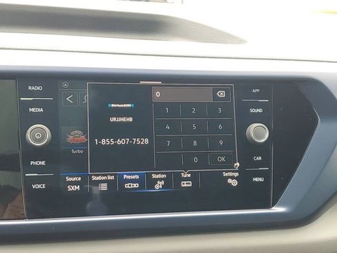 Certified 2023 Volkswagen Taos SE w/ Panoramic Sunroof Package FWD image 19