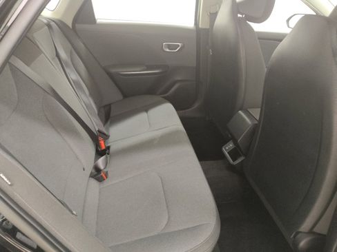 Used 2025 Kia K4 FWD image 19