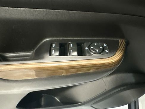 Used 2023 GMC Acadia SLE w/ LPO, Floor Liner Package FWD image 27