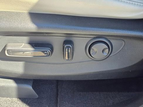 Used 2023 Honda CR-V EX-L image 16