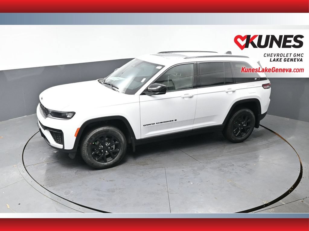 Used 2026 Jeep Grand Cherokee Altitude AWD/4WD image 38