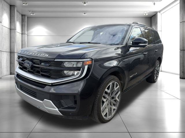 Used 2025 Ford Expedition Platinum w/ Platinum Ultimate Package AWD/4WD image 3