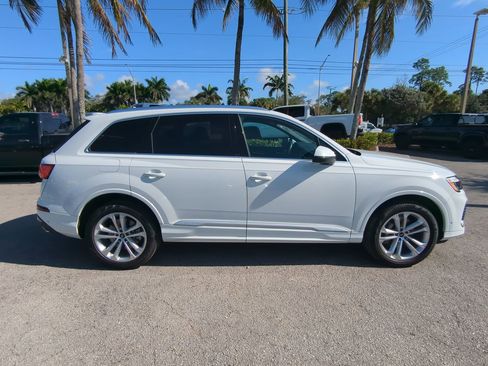 Used 2025 Audi Q7 3.0T Premium Plus image 4