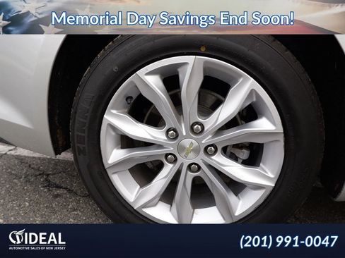 Used 2020 Chevrolet Malibu LT FWD image 12