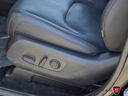 Used 2024 Kia Carnival SX Prestige FWD image 25