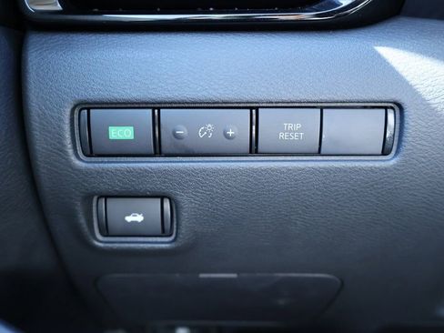 New 2025 Nissan Sentra SV image 15