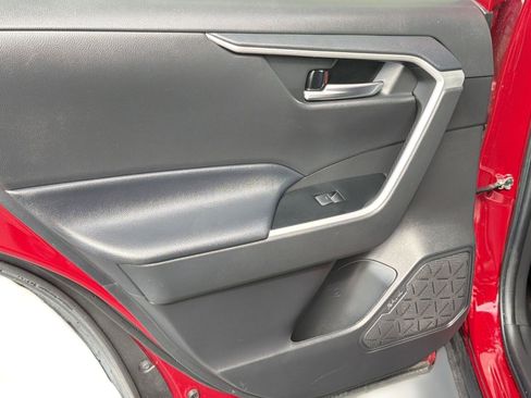 Used 2023 Toyota RAV4 XLE w/ Convenience Package FWD image 27